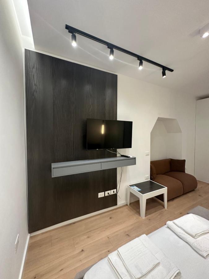 Center Apartment Tiran Dış mekan fotoğraf